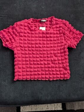 NWOT! G Mini Hot Pink Bubble Gauze Crop Top